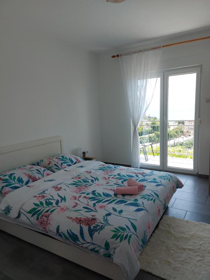 Apartmani Mare Novi Vinodolski Exterior foto